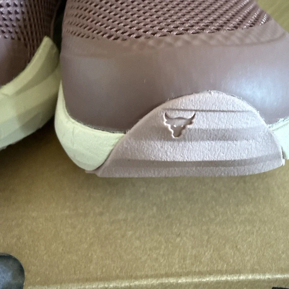 Under Armour‎ Women's Project Rock Blood Sweat Respect 5, Maroon Pink, Size 9.5